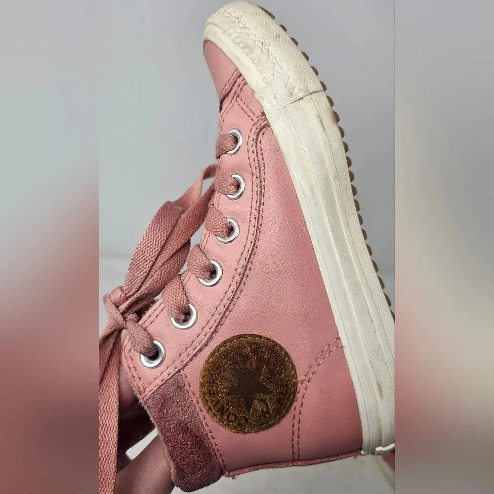 Converse All Star Chuck Taylor Hi Tops Pink Leathe Juniors Size 13